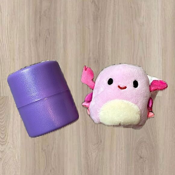 2.5” Squishmallow Capsule - Crab - OPENED - Picture 1 of 3